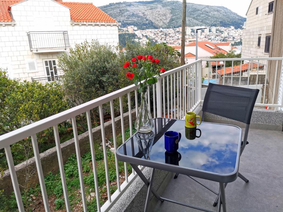 Apartment With Balcony Nike Dubrovnik